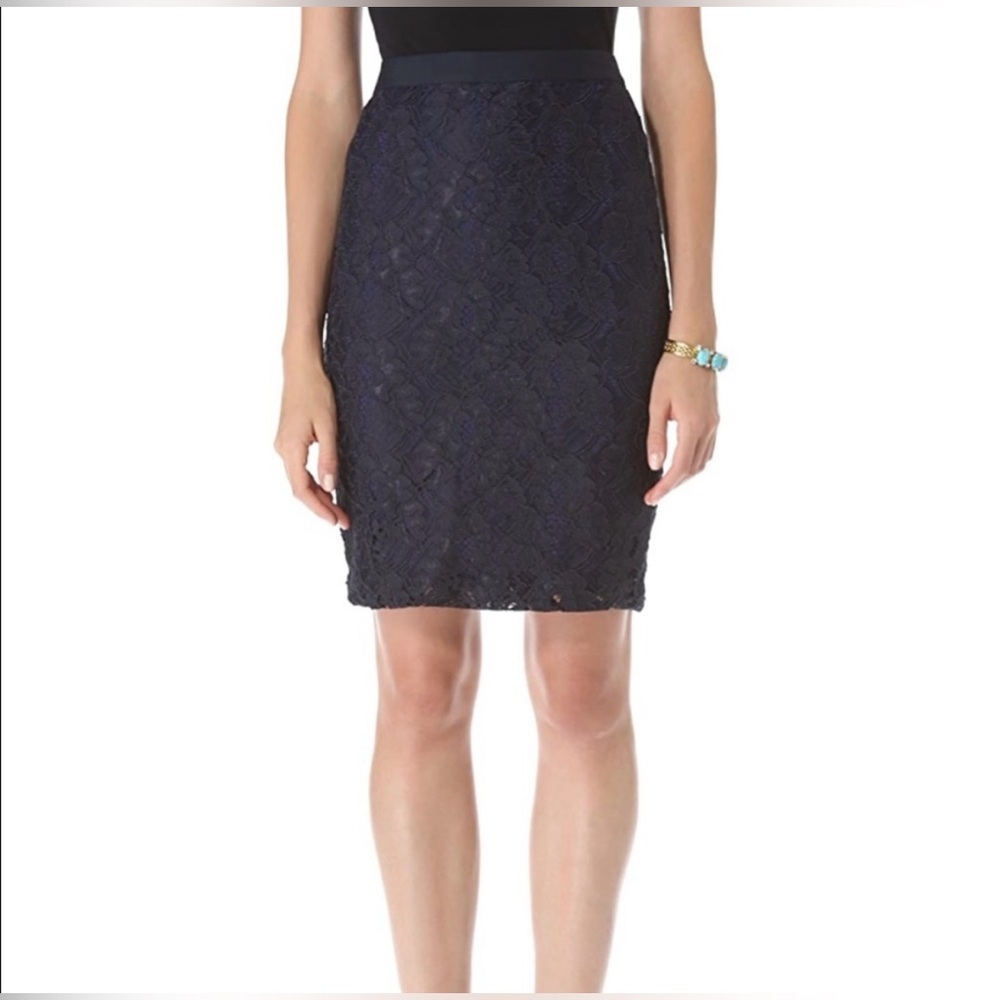 CLUB MONACO Charlotte Black & Navy Blue Floral Lace Pencil Skirt